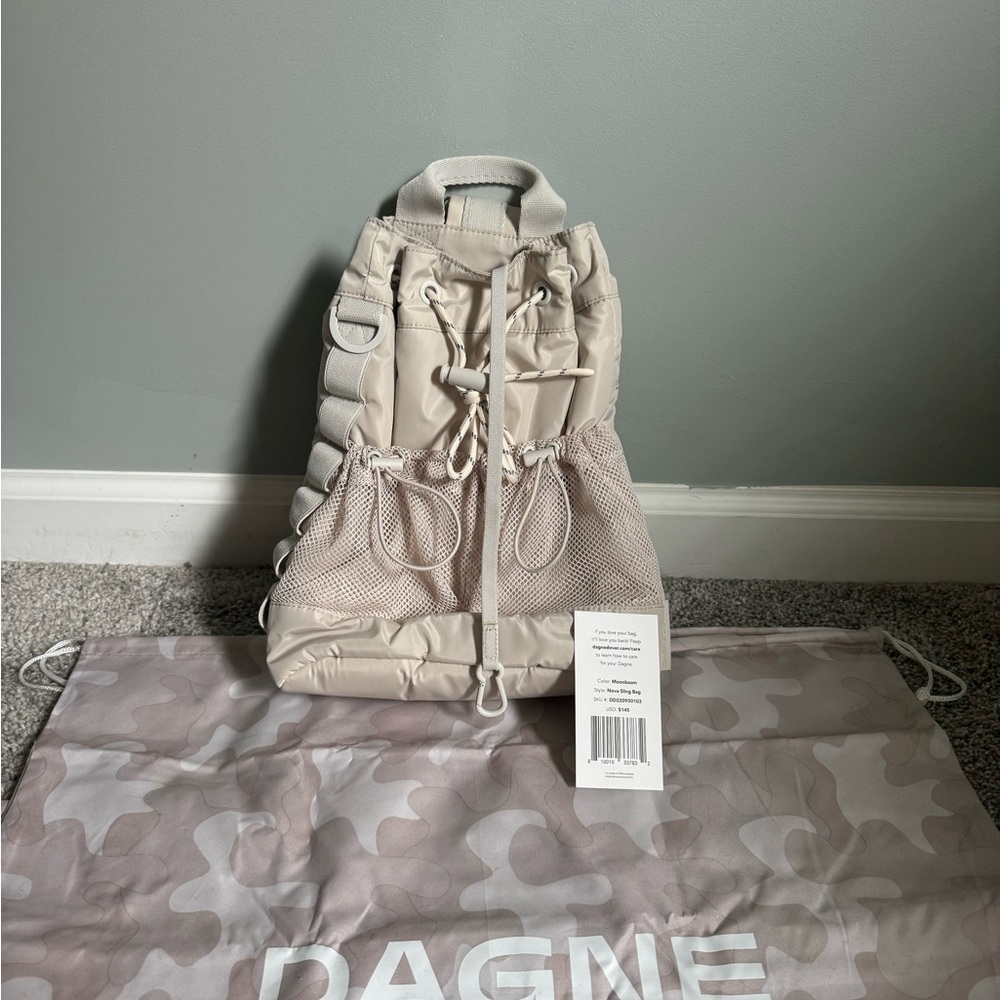 Dagne Dover Nova Sling